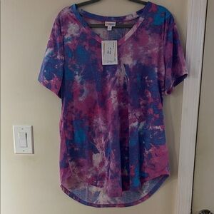 LuLaRoe Tie-Dye V-Neck Short Sleeve Top in Pink and Blue